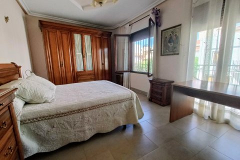 Townhouse for sale Aspe, Alicante, Spain 4 bedrooms, 239 sq.m. No. 115557 - photo 12