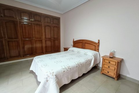 Townhouse for sale Aspe, Alicante, Spain 4 bedrooms, 239 sq.m. No. 115557 - photo 5