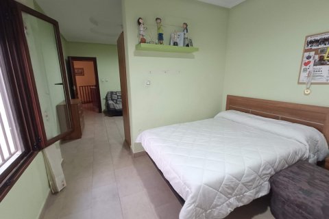 Townhouse for sale Aspe, Alicante, Spain 4 bedrooms, 239 sq.m. No. 115557 - photo 20