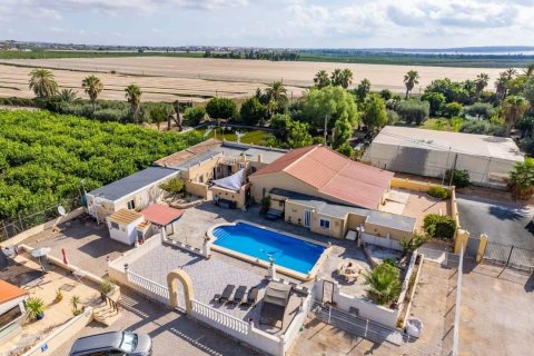 Продажа финки Лос Монтесинос, Аликанте, Испания 3 спальни,  №115559 - фото 1