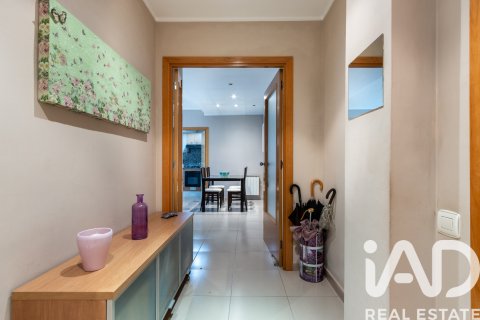 Apartament w Sabadell, Barcelona, Hiszpania 3 sypialnie, 101 mkw. nr 152420 – zdjęcie 4