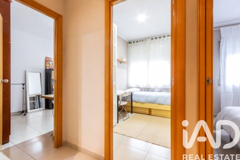 Apartament w Sabadell, Barcelona, Hiszpania 3 sypialnie, 101 mkw. nr 152420 – zdjęcie 21