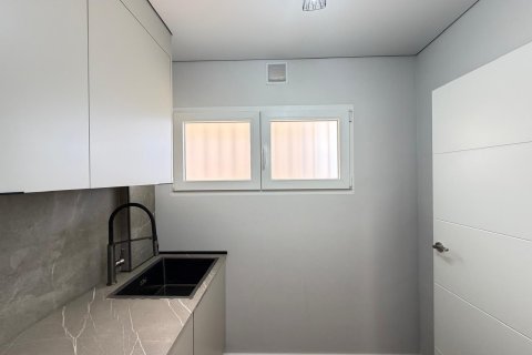 Huoneisto myytävänä Punta Prima, Alicante, Espanja, 3 makuuhuonetta, 91 m2 No. 189675 - kuva 24