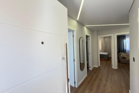 Huoneisto myytävänä Punta Prima, Alicante, Espanja, 3 makuuhuonetta, 91 m2 No. 189675 - kuva 3