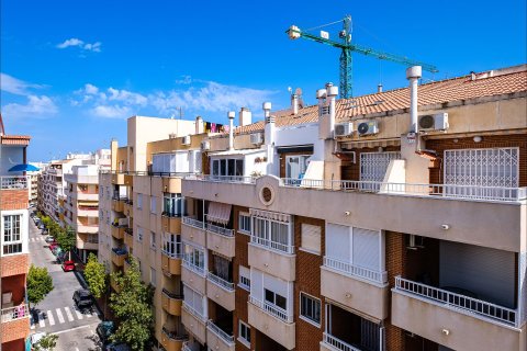 Apartment for sale in Torrevieja, Alicante, Spain 4 bedrooms, No. 189676 - photo 20