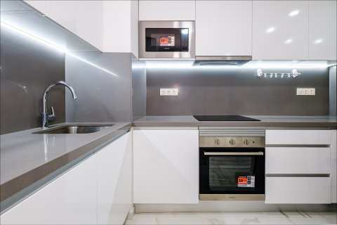 Apartment for sale in Torrevieja, Alicante, Spain 4 bedrooms, No. 189676 - photo 10