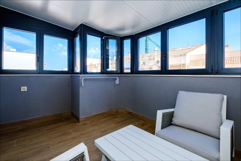 Apartment for sale in Torrevieja, Alicante, Spain 4 bedrooms, No. 189676 - photo 18