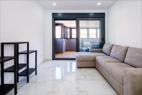Apartment for sale in Torrevieja, Alicante, Spain 4 bedrooms, No. 189676 - photo 13