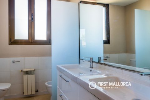 Apartment à louer à Palma de Majorca, Mallorca, Espagne, 3 chambres, 133 m2 No. 194969 - photo 16