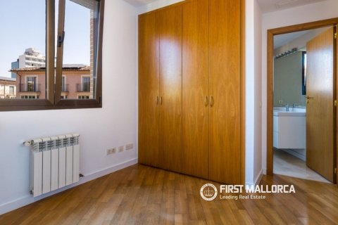 Apartment à louer à Palma de Majorca, Mallorca, Espagne, 3 chambres, 133 m2 No. 194969 - photo 11