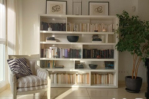 Продажа дома в Вальядолид, Испания 4 спальни, 343м2 №195084 - фото 5