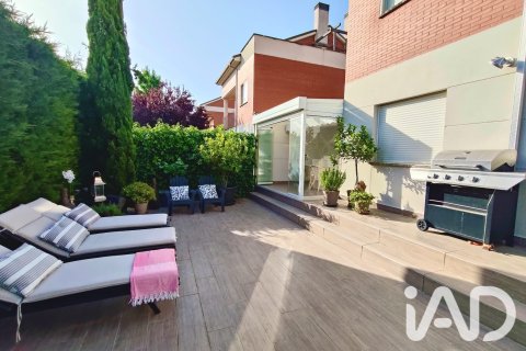 Продажа дома в Вальядолид, Испания 4 спальни, 343м2 №195084 - фото 3