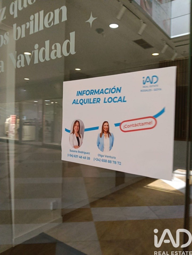 Commercial property in Rivas-Vaciamadrid, Madrid, Spain 1 bedroom, 122 sq.m. No. 188484