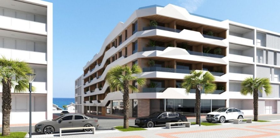 Appartamento a Guardamar del Segura, Alicante, Spagna 2 camere da letto, 80 mq. N° 146009