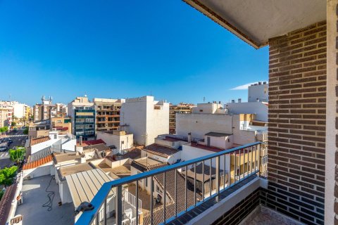 Huoneisto myytävänä Torrevieja, Alicante, Espanja, 3 makuuhuonetta, 101 m2 No. 141474 - kuva 15