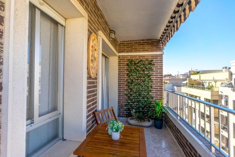 Huoneisto myytävänä Torrevieja, Alicante, Espanja, 3 makuuhuonetta, 101 m2 No. 141474 - kuva 18