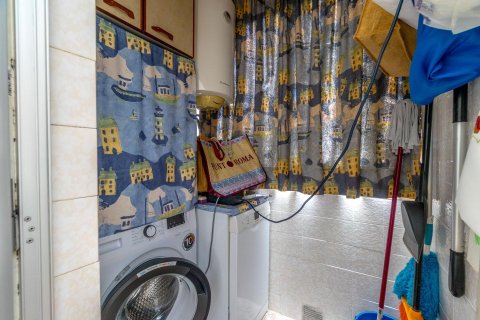 Huoneisto myytävänä Torrevieja, Alicante, Espanja, 3 makuuhuonetta, 101 m2 No. 141474 - kuva 12