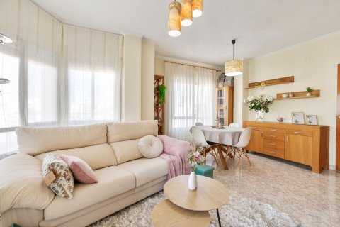 Huoneisto myytävänä Torrevieja, Alicante, Espanja, 3 makuuhuonetta, 101 m2 No. 141474 - kuva 3