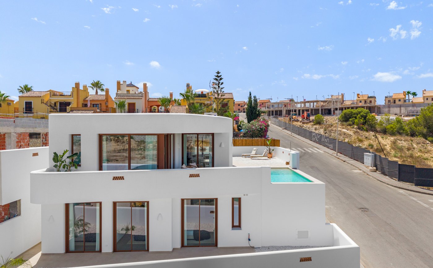 Villa a Alicante, Spagna 4 camere da letto, 345 mq. N° 173514