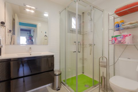 Apartament w Torrevieja, Alicante, Hiszpania 2 sypialnie, 70 mkw. nr 154795 – zdjęcie 11