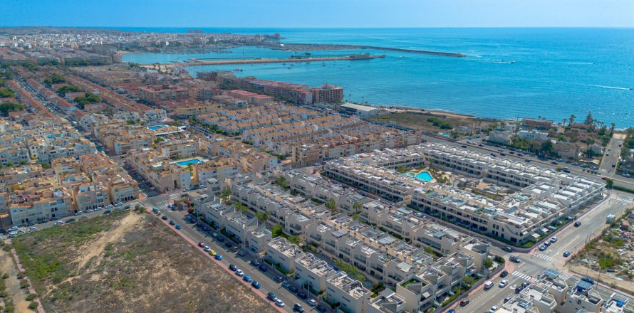 Apartament w Torrevieja, Alicante, Hiszpania 2 sypialnie, 70 mkw. nr 154795