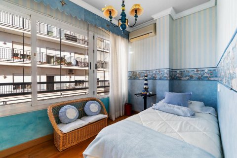 Apartament w Torrevieja, Alicante, Hiszpania 4 sypialnie, 128 mkw. nr 154797 – zdjęcie 8