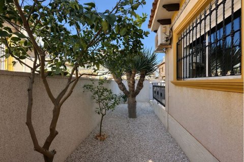 Kaupunkipientalo myytävänä La Zenia, Alicante, Espanja, 2 makuuhuonetta, 86 m2 No. 154800 - kuva 6