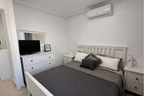 Kaupunkipientalo myytävänä La Zenia, Alicante, Espanja, 2 makuuhuonetta, 86 m2 No. 154800 - kuva 18