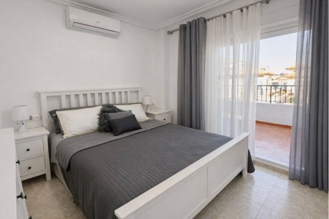 Kaupunkipientalo myytävänä La Zenia, Alicante, Espanja, 2 makuuhuonetta, 86 m2 No. 154800 - kuva 16