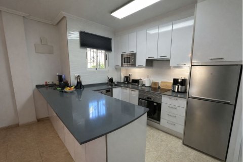 Kaupunkipientalo myytävänä La Zenia, Alicante, Espanja, 2 makuuhuonetta, 86 m2 No. 154800 - kuva 12