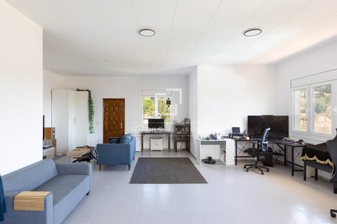 Villa en venta en Cabrils, Barcelona, España 4 dormitorios, 226 m2 No. 192575 - foto 12