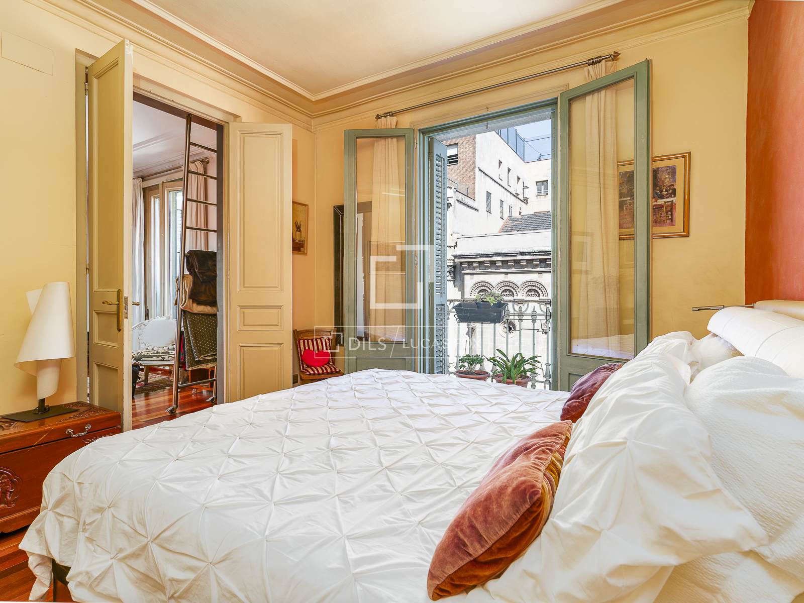 Wohnung in Barcelona, Spanien 3 Schlafzimmer, 141 m2 Nr. 192574