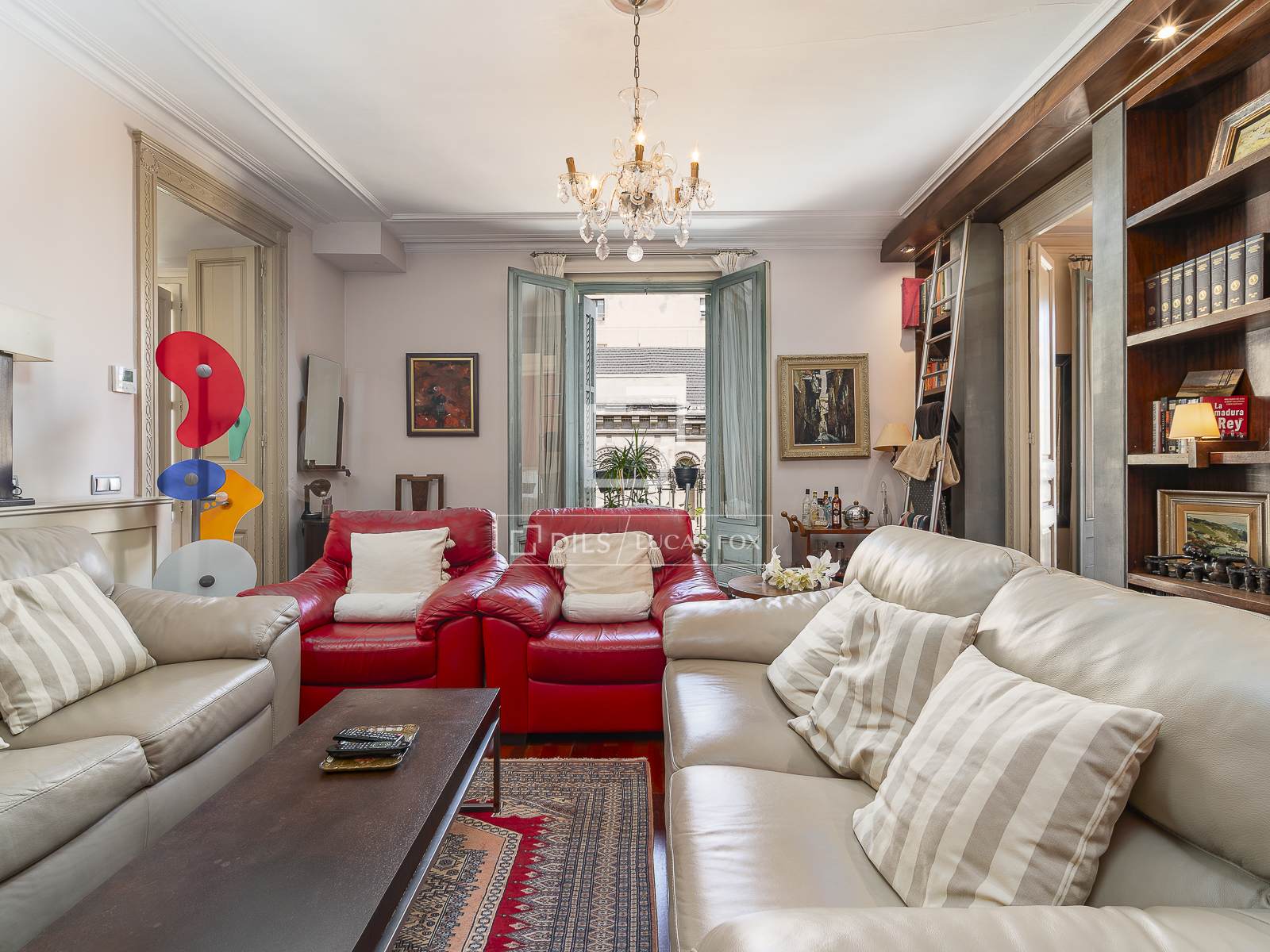 Wohnung in Barcelona, Spanien 3 Schlafzimmer, 141 m2 Nr. 192574