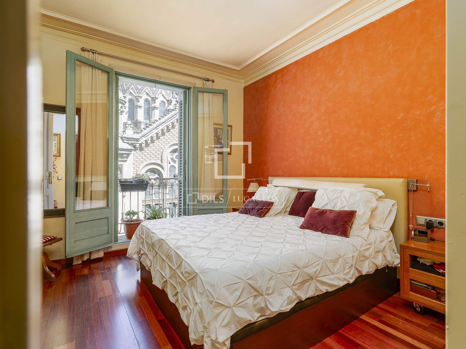 Wohnung in Barcelona, Spanien 3 Schlafzimmer, 141 m2 Nr. 192574