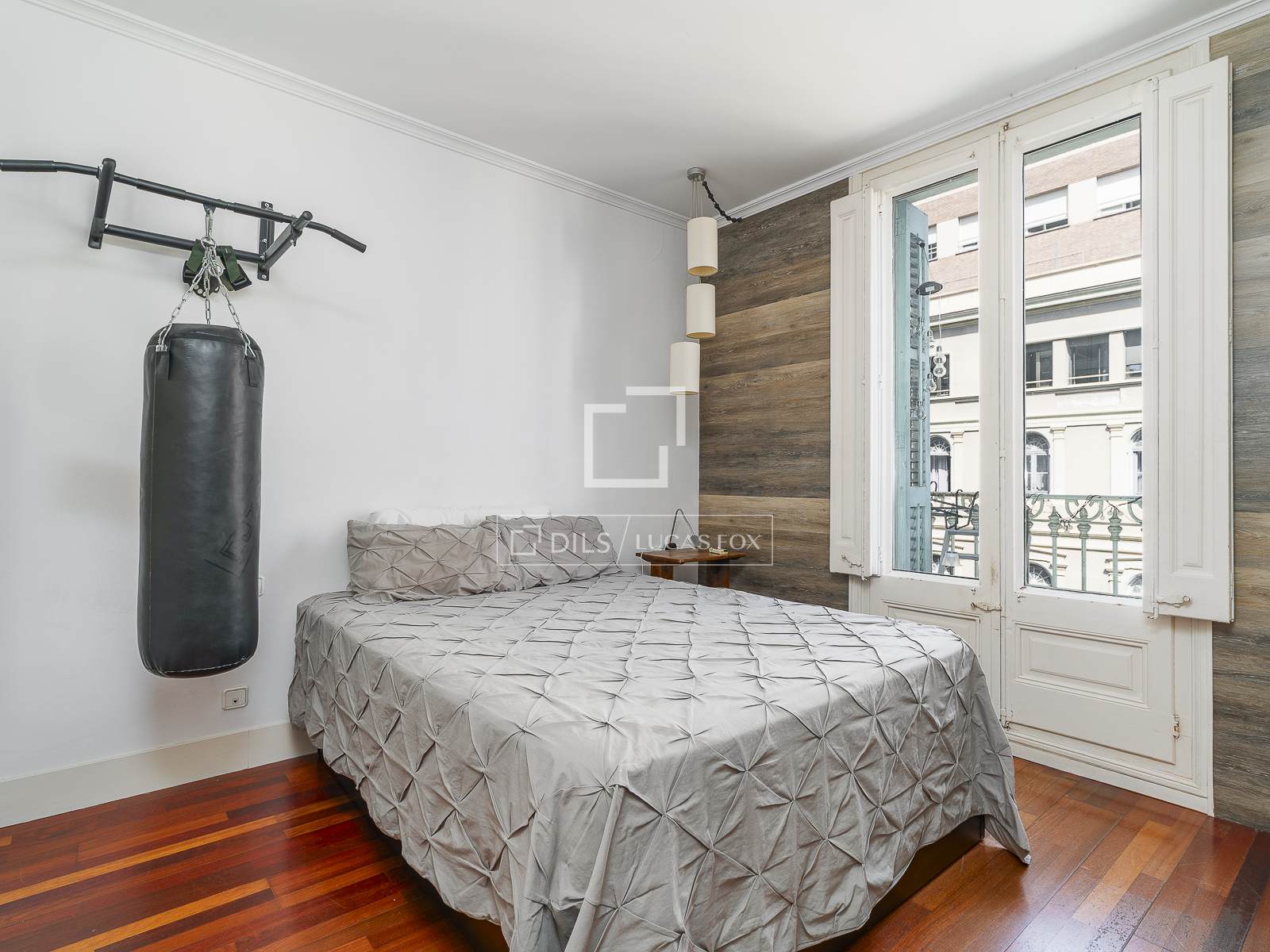 Wohnung in Barcelona, Spanien 3 Schlafzimmer, 141 m2 Nr. 192574