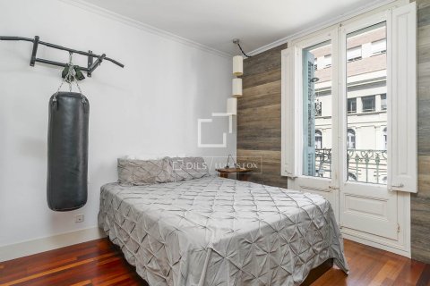 Apartamento en venta en Barcelona, España 3 dormitorios, 141 m2 No. 192574 - foto 18