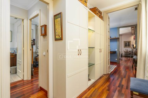 Apartamento en venta en Barcelona, España 3 dormitorios, 141 m2 No. 192574 - foto 21