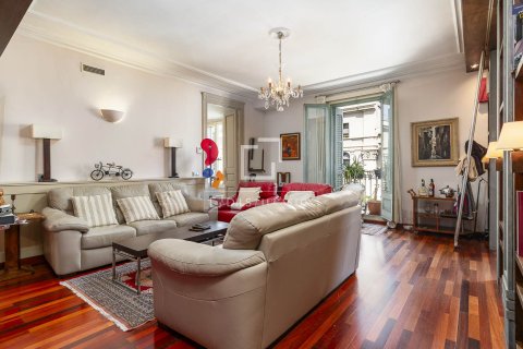Apartamento en venta en Barcelona, España 3 dormitorios, 141 m2 No. 192574 - foto 6