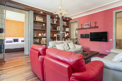 Apartamento en venta en Barcelona, España 3 dormitorios, 141 m2 No. 192574 - foto 4