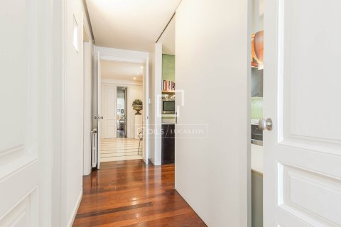 Apartamento en venta en Barcelona, España 3 dormitorios, 168 m2 No. 192576 - foto 18