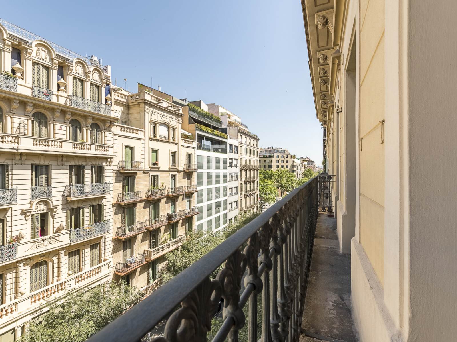 Huoneisto Barcelona, Espanja 3 makuuhuonetta, 168 m2 No. 192576