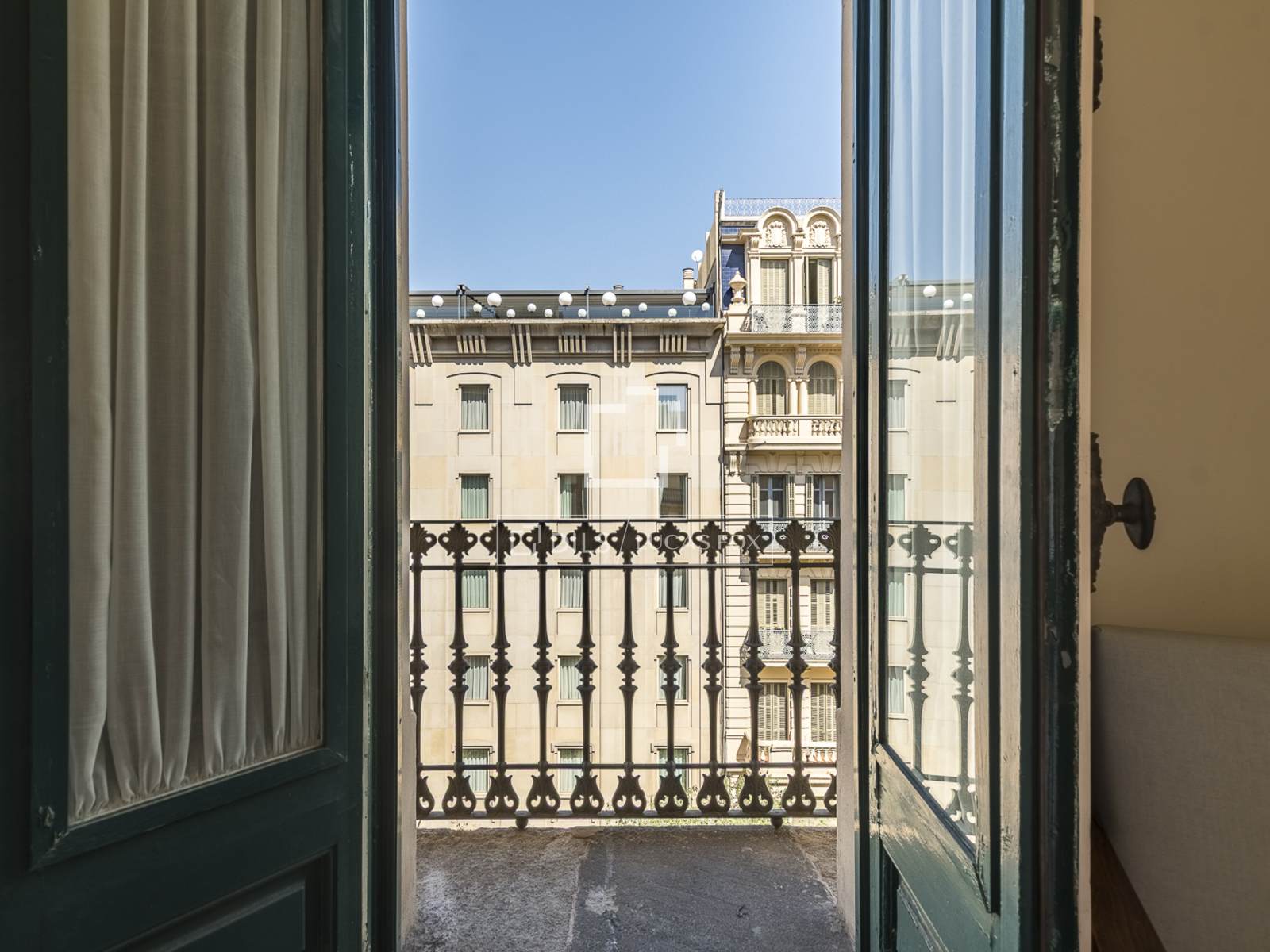 Huoneisto Barcelona, Espanja 3 makuuhuonetta, 168 m2 No. 192576
