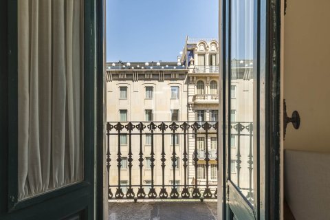 Apartamento en venta en Barcelona, España 3 dormitorios, 168 m2 No. 192576 - foto 28