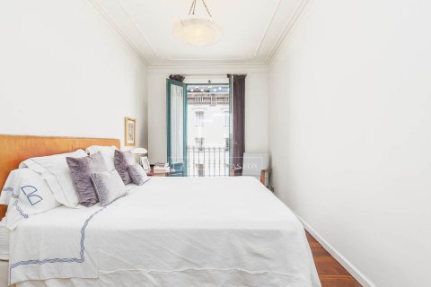 Apartamento en venta en Barcelona, España 3 dormitorios, 168 m2 No. 192576 - foto 26