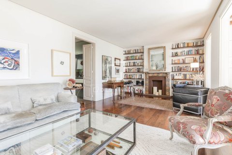 Apartamento en venta en Barcelona, España 3 dormitorios, 168 m2 No. 192576 - foto 10