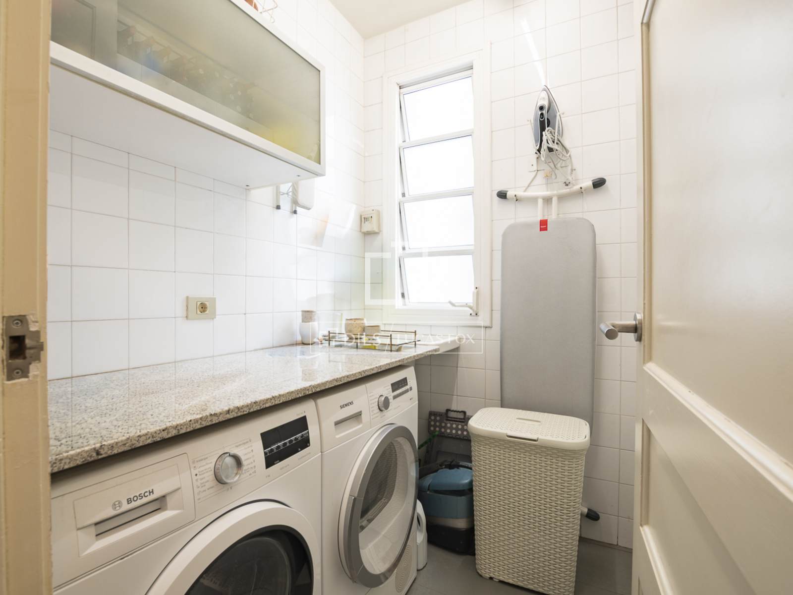 Huoneisto Barcelona, Espanja 3 makuuhuonetta, 168 m2 No. 192576