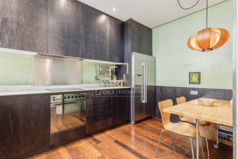 Apartamento en venta en Barcelona, España 3 dormitorios, 168 m2 No. 192576 - foto 14
