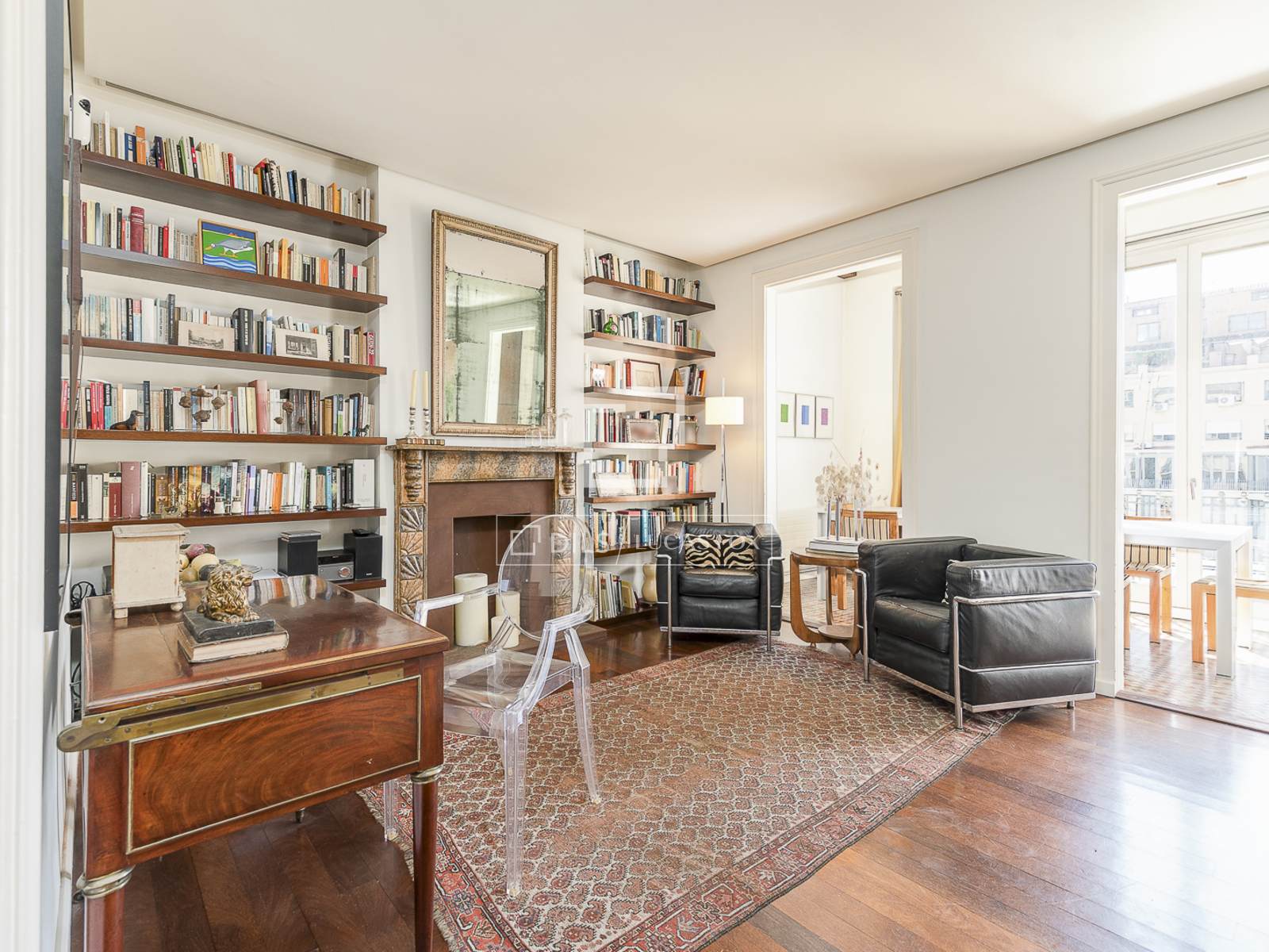 Huoneisto Barcelona, Espanja 3 makuuhuonetta, 168 m2 No. 192576