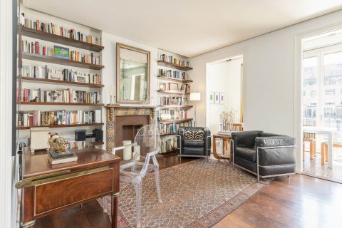 Apartamento en venta en Barcelona, España 3 dormitorios, 168 m2 No. 192576 - foto 5