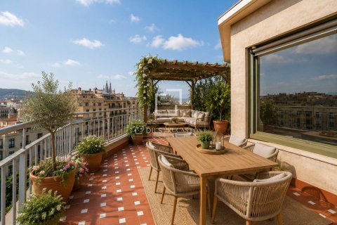 Ático en venta en Barcelona, España 2 dormitorios, 91 m2 No. 192580 - foto 2